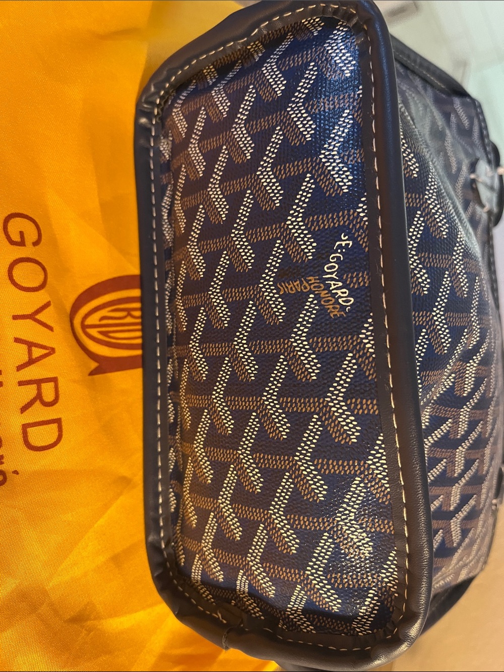 Goyard — Navy Chevron Small Tote ~FAUX~ - Picture 4 of 5